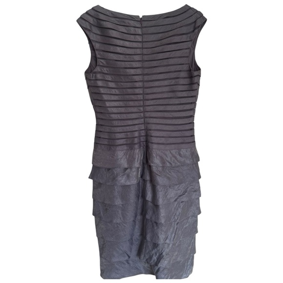 Adrianna Papell Women's Dress size 10 - Picture 2 of 4